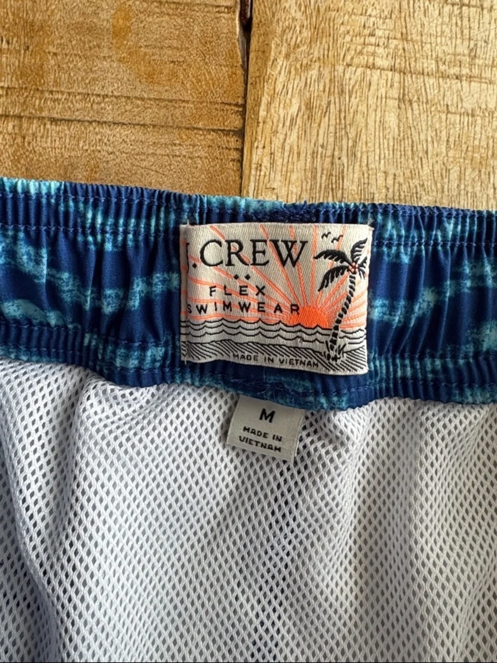 NWOT J. Crew Men’s Swim Trunks size M
